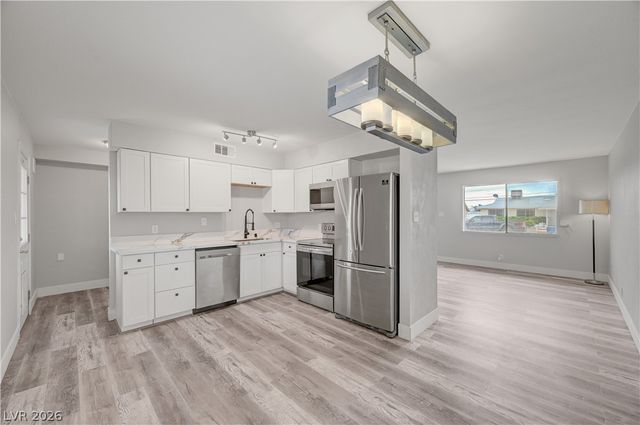 6344 Evergreen Avenue, Las Vegas, NV 89107