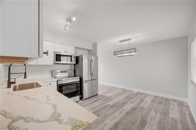 6344 Evergreen Avenue, Las Vegas, NV 89107