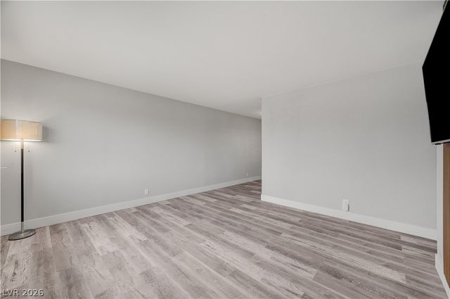 6344 Evergreen Avenue, Las Vegas, NV 89107