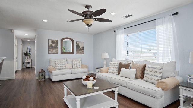 691 Oxford Street, Porterville, CA 93257