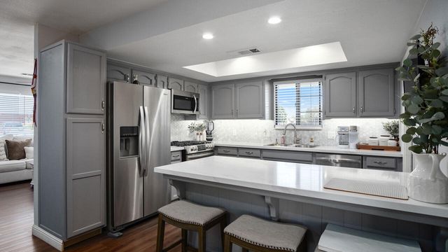 691 Oxford Street, Porterville, CA 93257