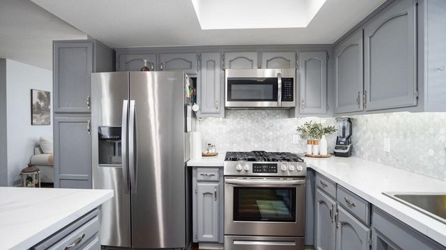 691 Oxford Street, Porterville, CA 93257