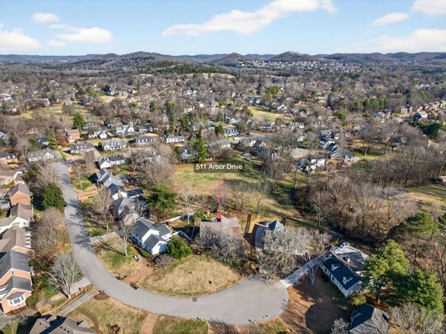 511 Arbor Dr, Franklin, TN 37069