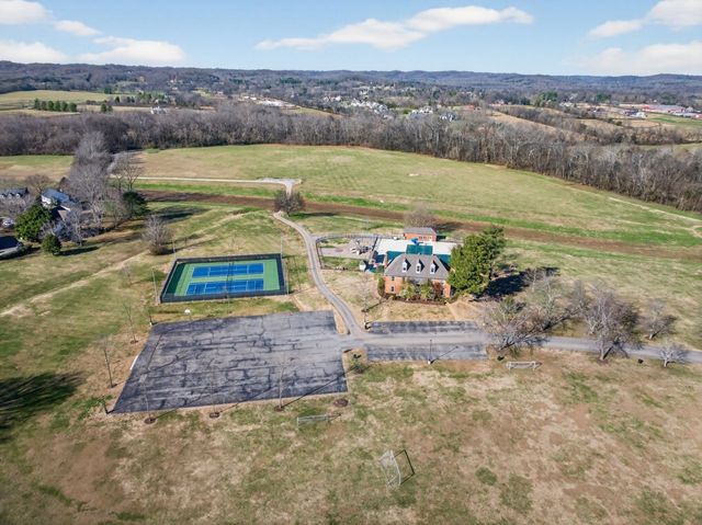 511 Arbor Dr, Franklin, TN 37069