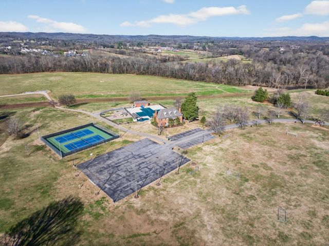 511 Arbor Dr, Franklin, TN 37069