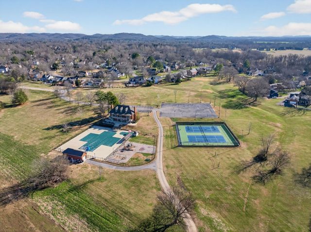 511 Arbor Dr, Franklin, TN 37069