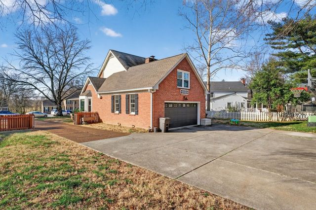 511 Arbor Dr, Franklin, TN 37069