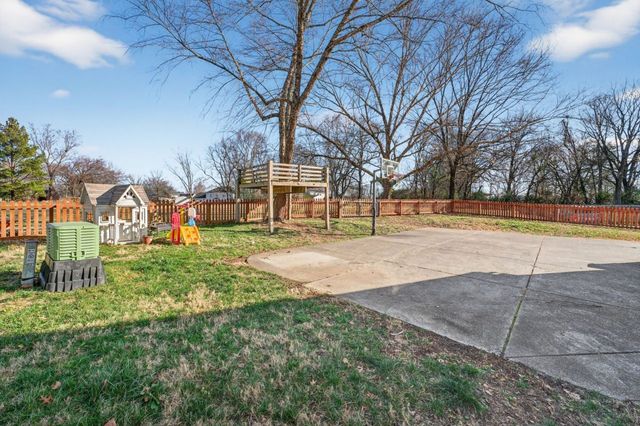 511 Arbor Dr, Franklin, TN 37069