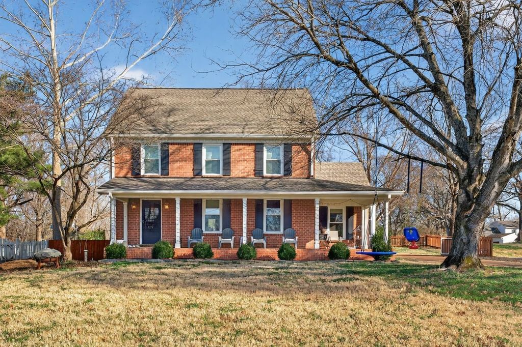 511 Arbor Dr, Franklin, TN 37069