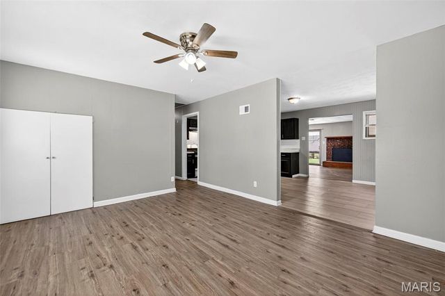 1075 Wycomb Drive, Florissant, MO 63033