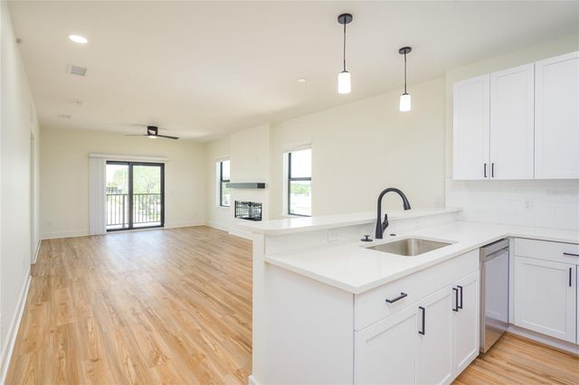 415 SE 1ST AVENUE 201, Ocala, FL 34471