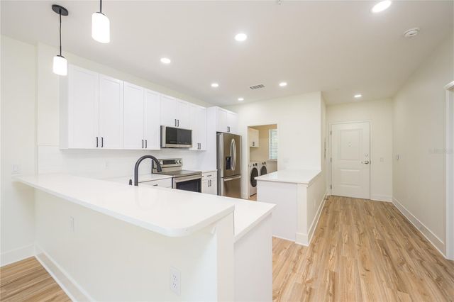 415 SE 1ST AVENUE 201, Ocala, FL 34471