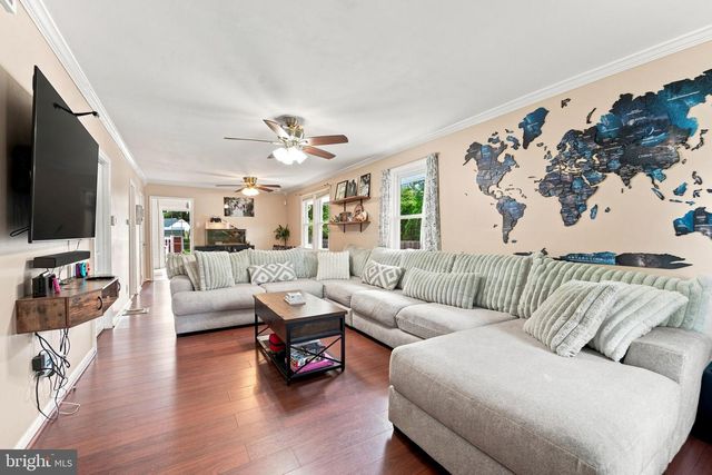 21 MARGARET AVE, Sewell, NJ 08080