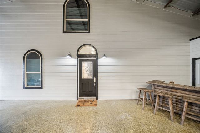 9813 County Road 309, Navasota, TX 77868