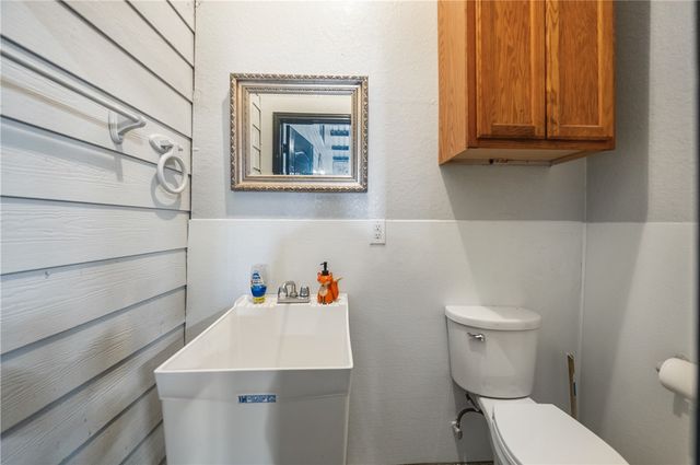 9813 County Road 309, Navasota, TX 77868