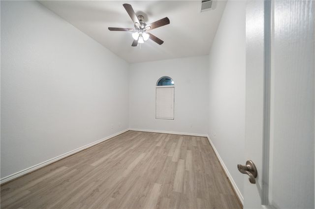 9813 County Road 309, Navasota, TX 77868