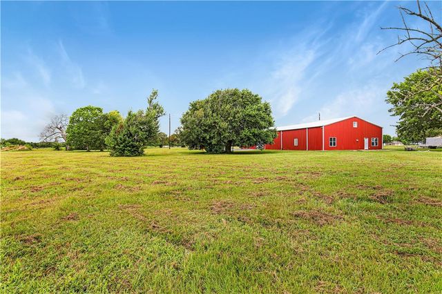 9813 County Road 309, Navasota, TX 77868