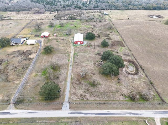 9813 County Road 309, Navasota, TX 77868