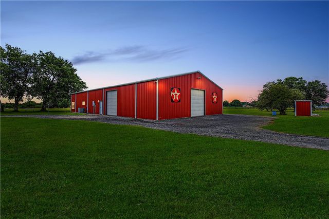 9813 County Road 309, Navasota, TX 77868