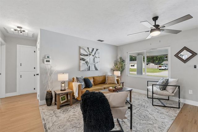 5029 19TH STREET, Zephyrhills, FL 33542