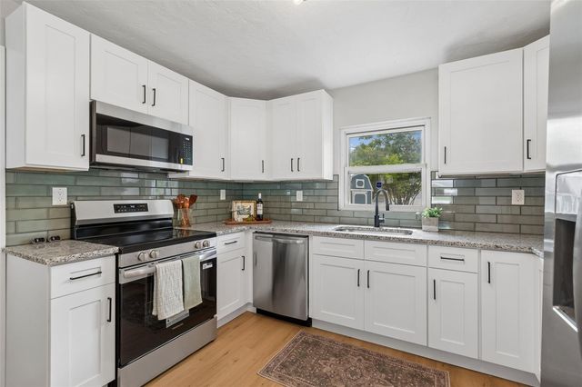 5029 19TH STREET, Zephyrhills, FL 33542