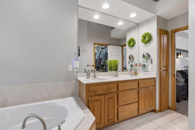 6402 Langer Lane, Hugo, MN 55038