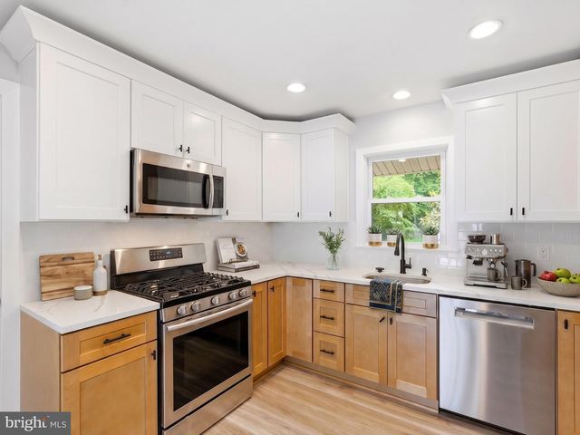 8416 DANFORD CT, Springfield, VA 22152