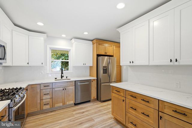 8416 DANFORD CT, Springfield, VA 22152