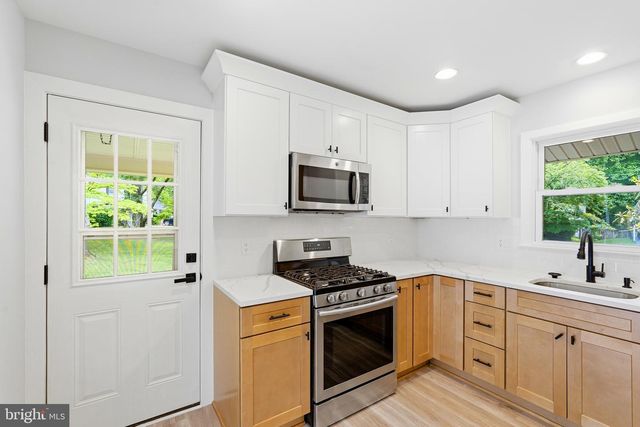 8416 DANFORD CT, Springfield, VA 22152