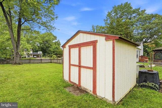 8416 DANFORD CT, Springfield, VA 22152
