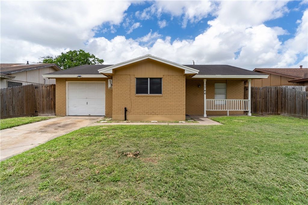 1746 Mission Dr, Corpus Christi, TX 78417