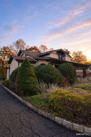 466 Derby Avenue, West Haven, CT 06516