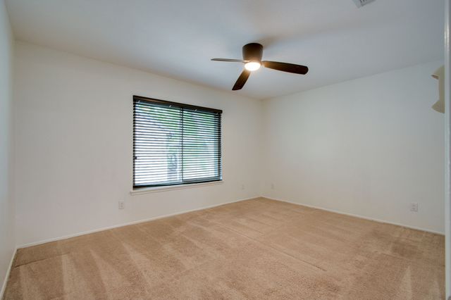 319 Stoneledge, Irving, TX 75063