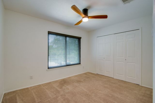 319 Stoneledge, Irving, TX 75063