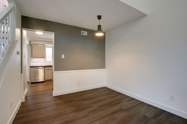 319 Stoneledge, Irving, TX 75063