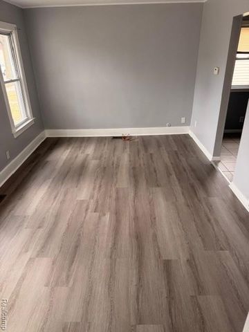 1857 Russell Avenue, Lincoln Park, MI 48146