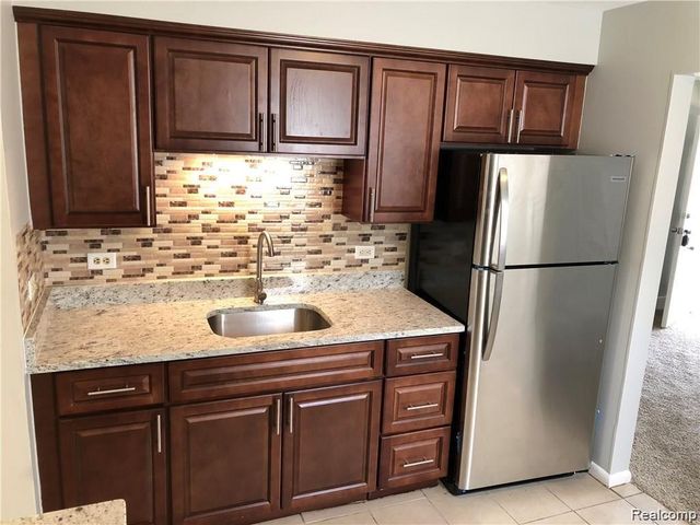 1857 Russell Avenue, Lincoln Park, MI 48146