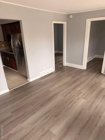 1857 Russell Avenue, Lincoln Park, MI 48146