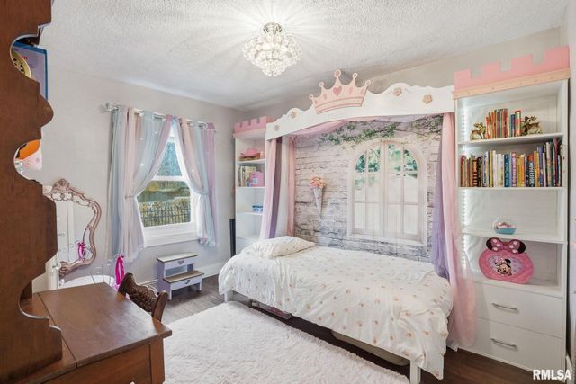 9520 115TH Street, Blue Grass, IA 52726