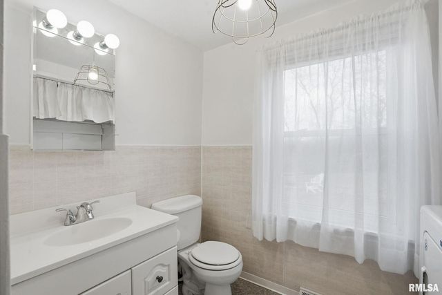 9520 115TH Street, Blue Grass, IA 52726