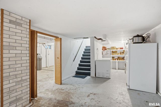 9520 115TH Street, Blue Grass, IA 52726