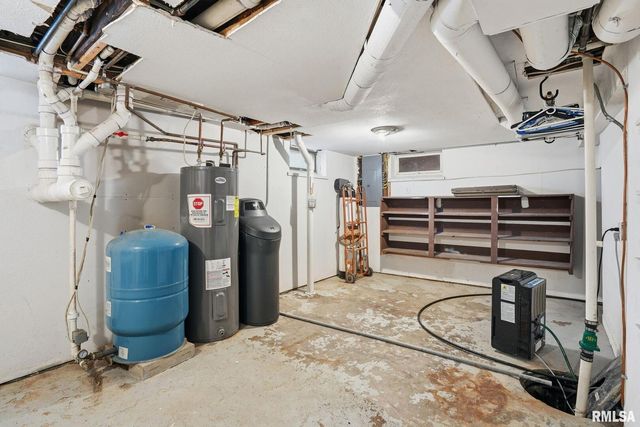 9520 115TH Street, Blue Grass, IA 52726