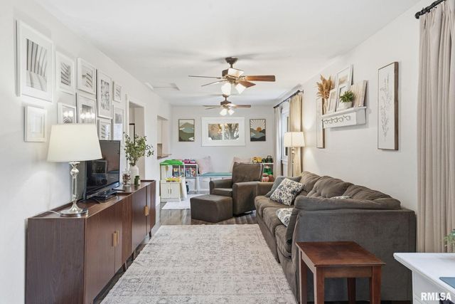 9520 115TH Street, Blue Grass, IA 52726