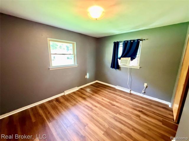 211 Shepard Street, Saginaw, MI 48604