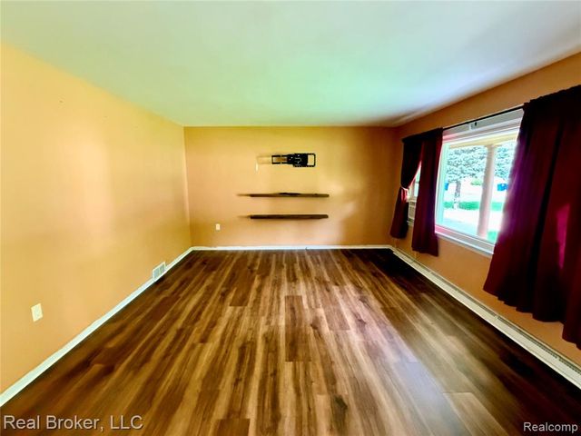 211 Shepard Street, Saginaw, MI 48604