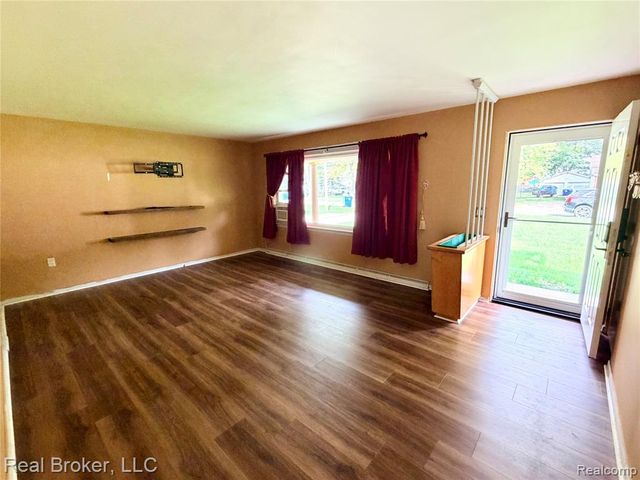 211 Shepard Street, Saginaw, MI 48604