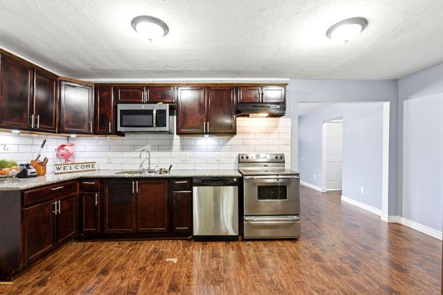3910 Dickinson Avenue, Dickinson, TX 77539
