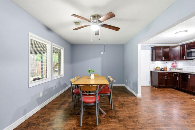 3910 Dickinson Avenue, Dickinson, TX 77539