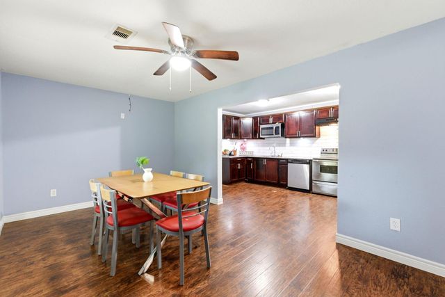 3910 Dickinson Avenue, Dickinson, TX 77539