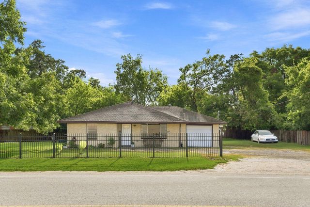 3910 Dickinson Avenue, Dickinson, TX 77539